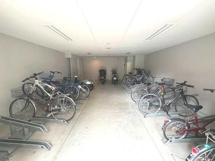 駐輪場 SDグランツ新大阪(803)