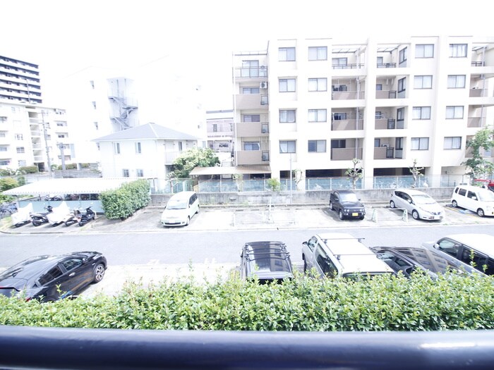 室内からの展望 パティオ小松