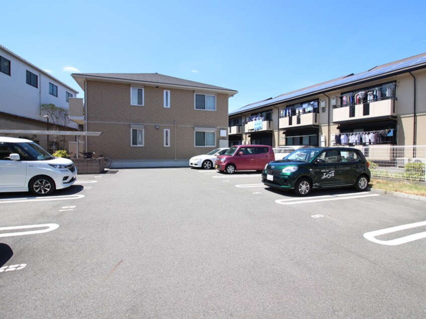 駐車場 ソレイユみささぎ