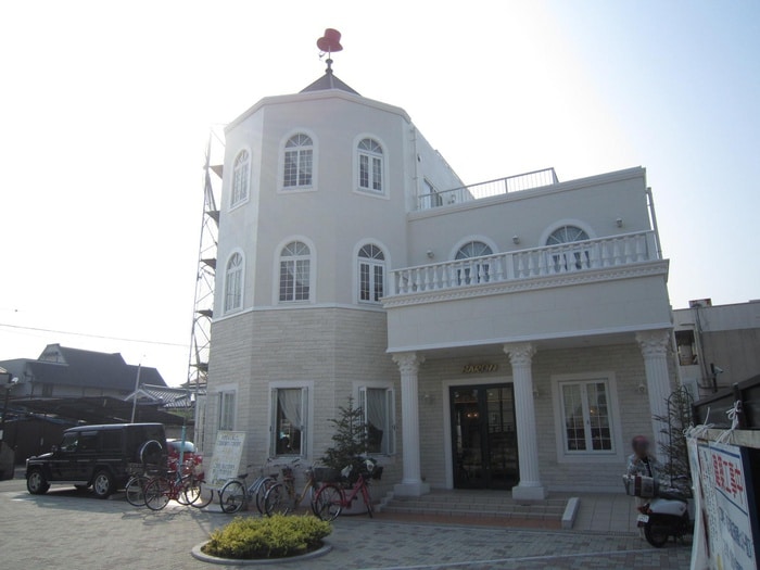 パティスリーバロン(カフェ)まで800m ソレイユみささぎ