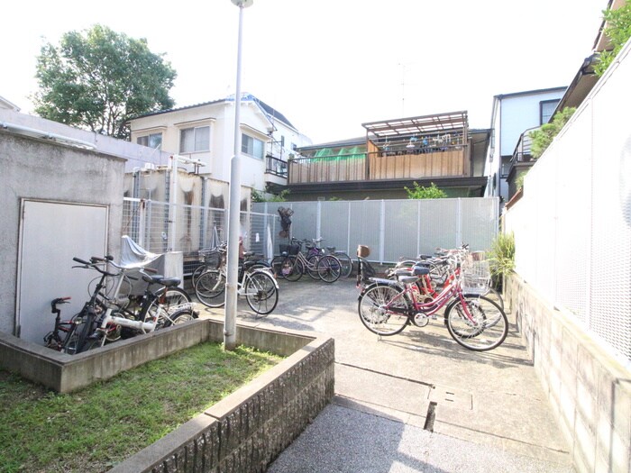 駐輪場 ラシ－ヌ南田辺