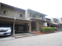 山田西テラスハウス