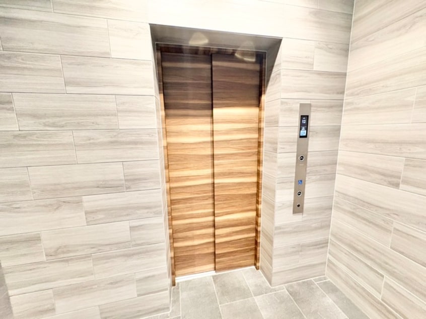 エントランス部分 アプリーレ西本町