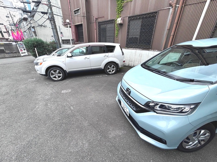 駐車場 ＢＥＬ　ＬＥＯＮＥ
