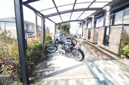 バイク置き場