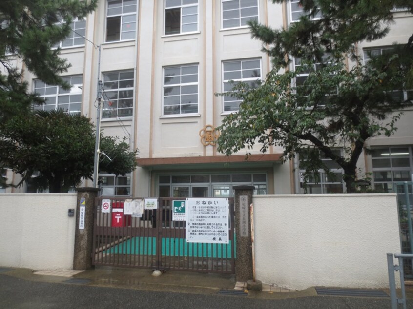 長洲小学校(小学校)まで400m ハウゼ富士