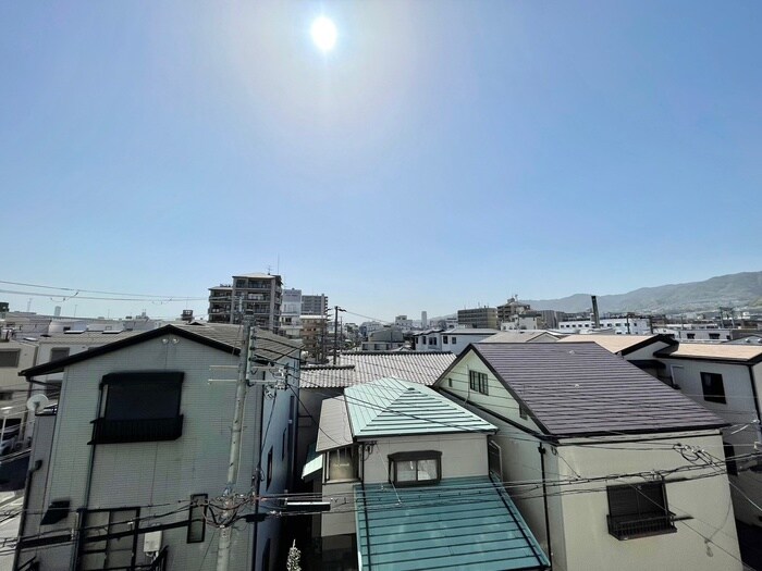 室内からの展望 ア－ト永和青木