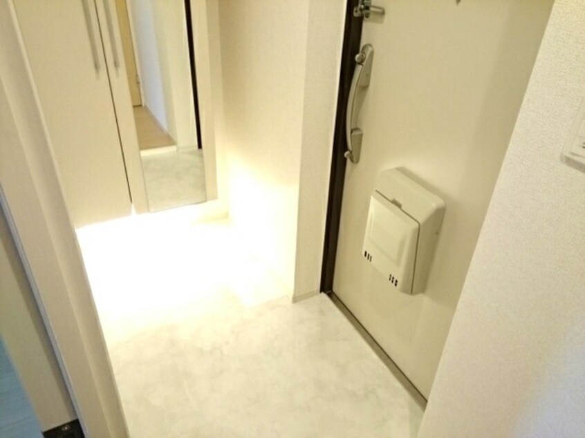 玄関 パイン　ガーデン　イケダ