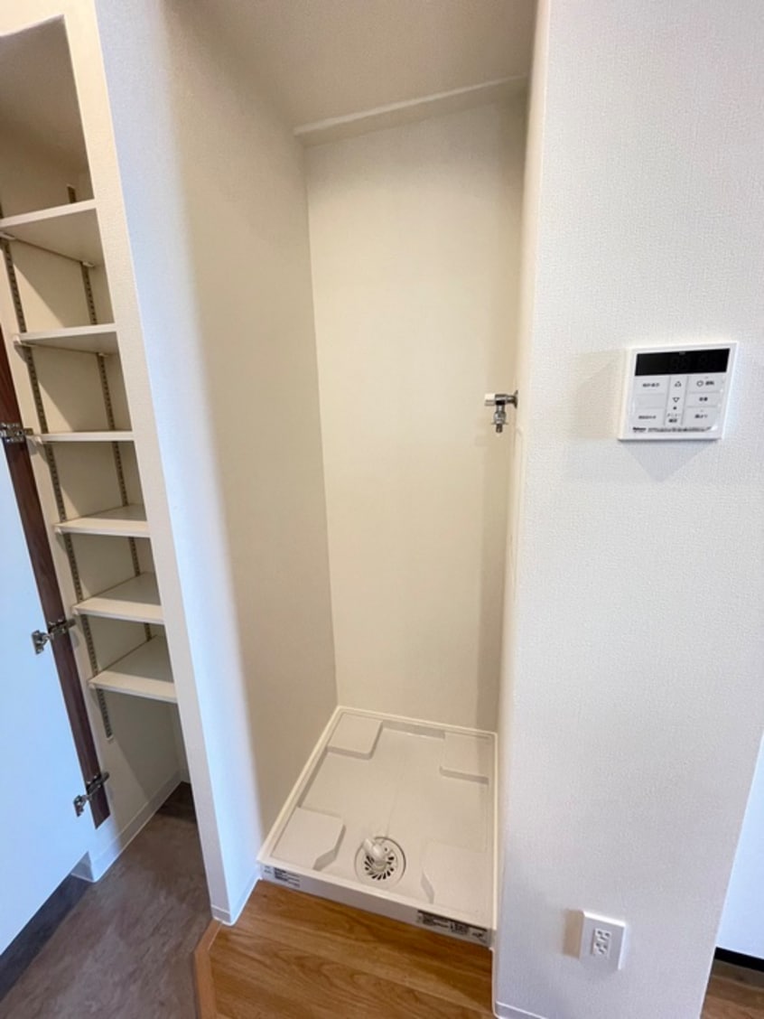 洗濯機置場 プレサンスNEO長堂アウローラ