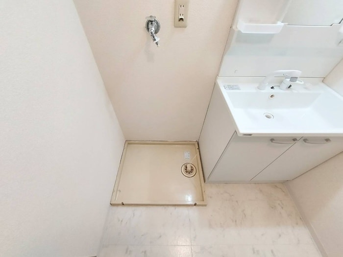 洗濯機置場 メゾンＭＩＮＯＲＵ