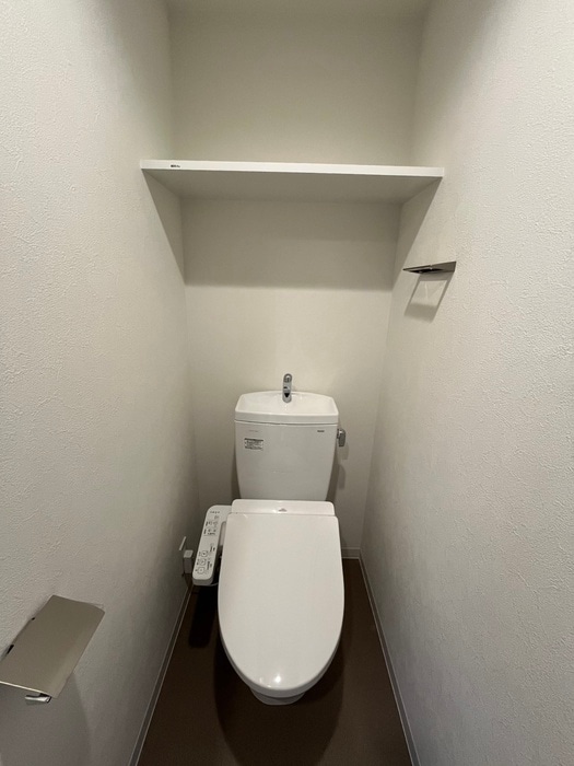 トイレ アドバンス大阪リーヴァ(711)