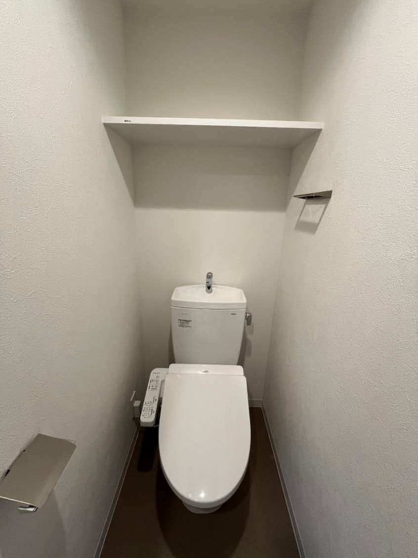 トイレ アドバンス大阪リーヴァ(711)