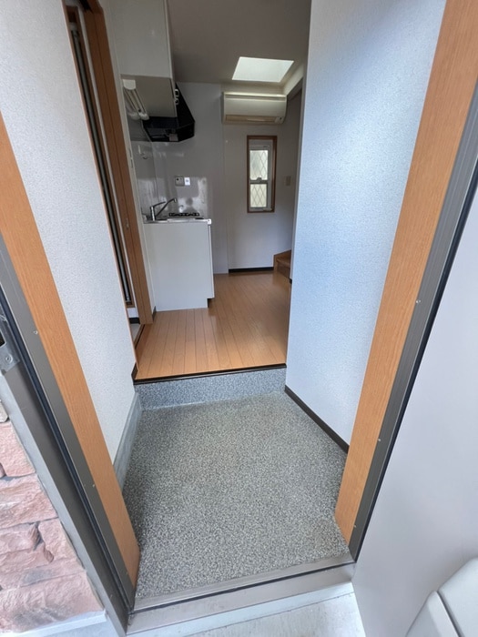 玄関 フォルビ－ト六甲