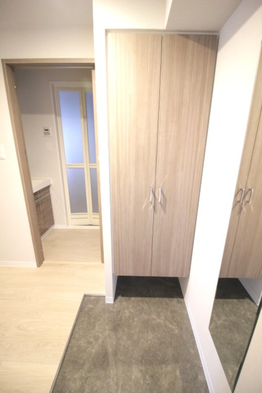 玄関 アヴェニール北浜