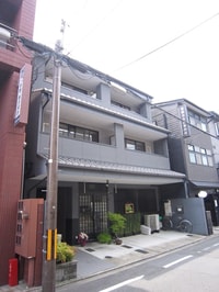 メゾンドプルミエ御所南
