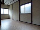 居室 霞ヶ丘テラスハウス(左)