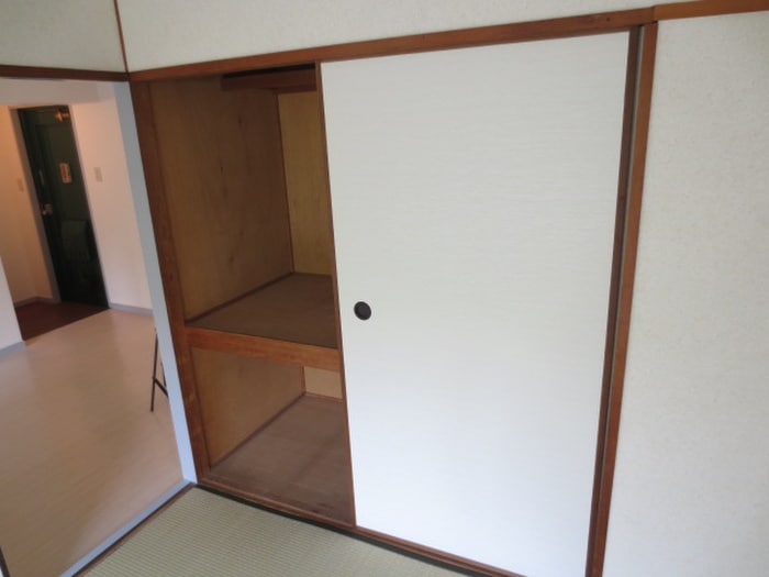 収納 コ－ポラス摂津北棟
