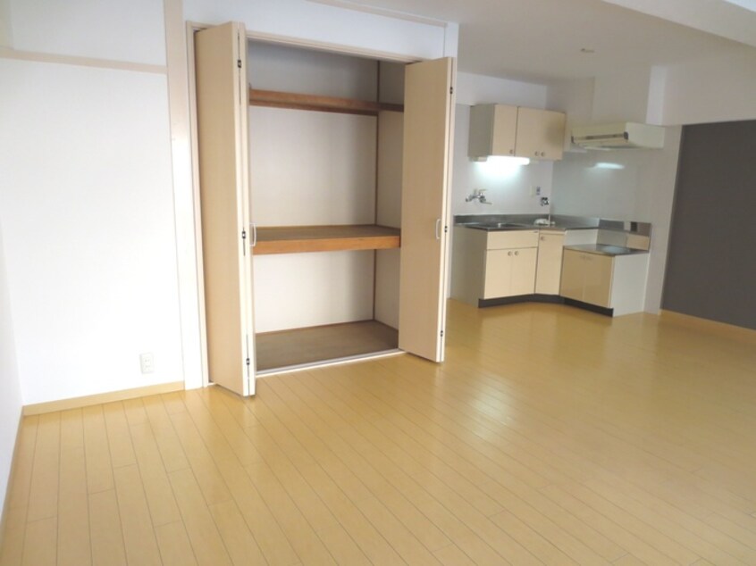 内観写真 ウィンズコ－ト高井田