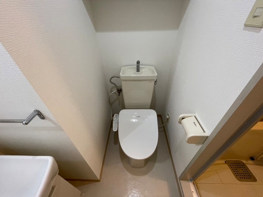 トイレ ＯＫＡ栄ハイツ