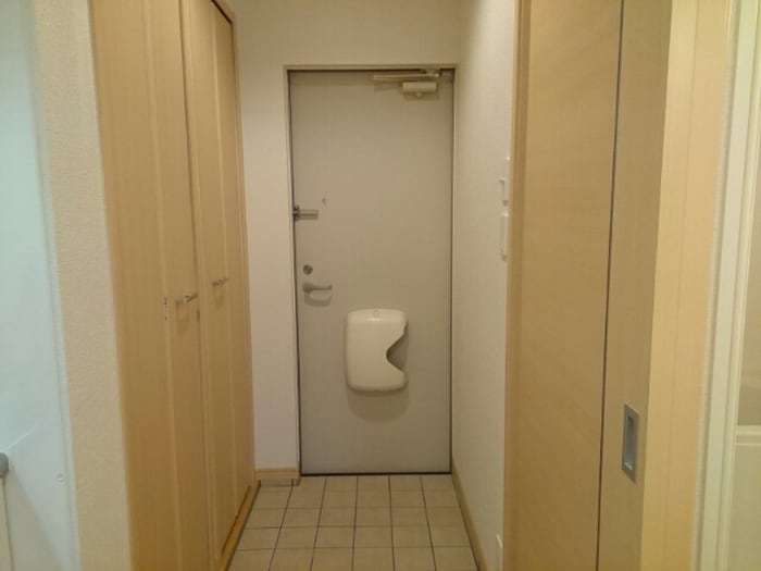 玄関 カ－サ高陽