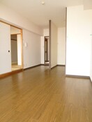 居室 ヴェルデ三番館