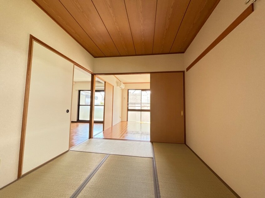 居室 ヴェルデ三番館