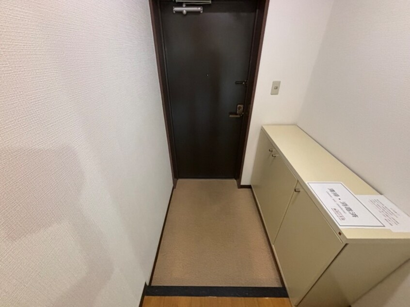 玄関 ヴェルデ三番館