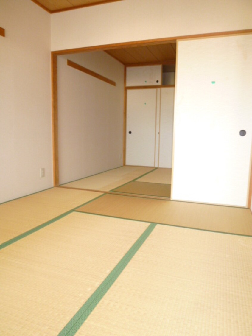 居室 ヴェルデ三番館