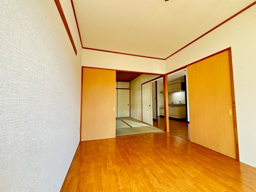 居室 ヴェルデ三番館