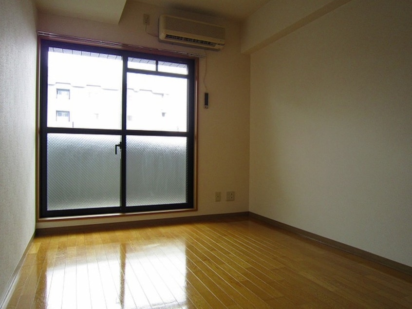 居室 エスリード新大阪第８(505)