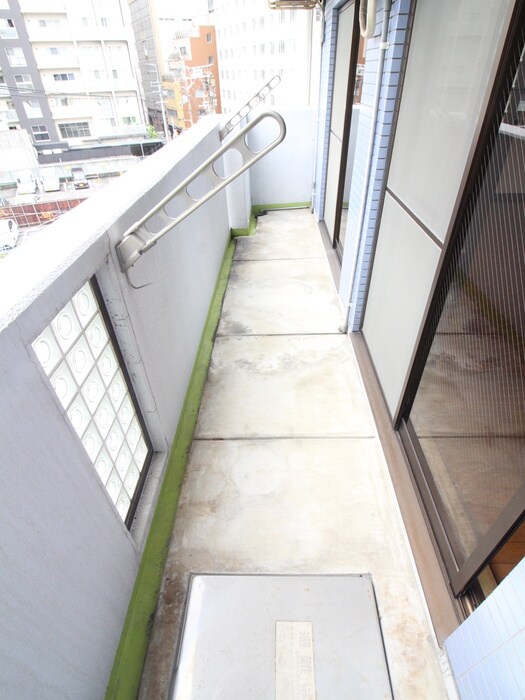 ベランダ・バルコニー エスト・アベニュー