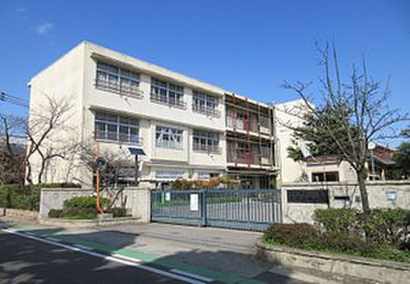 香櫨園小学校(小学校)まで580m 池田ハイツ