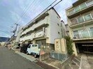東花園コーポの外観