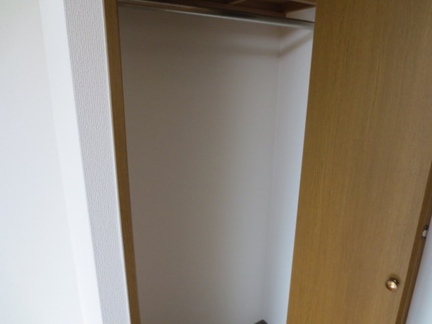 収納 ロイヤルイトウ