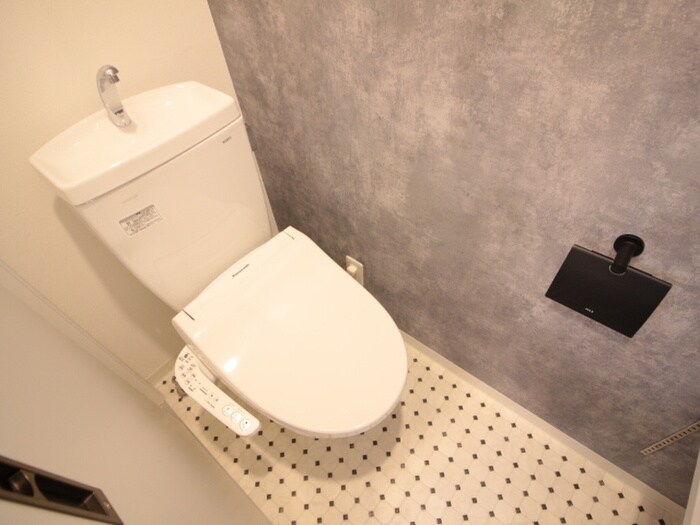 トイレ 光　Haus+