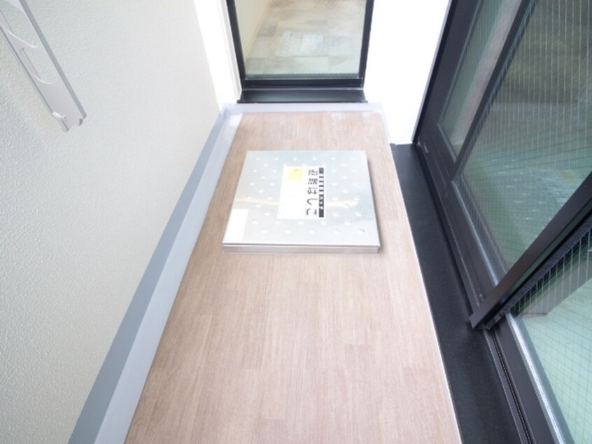 ベランダ・バルコニー 光　Haus+