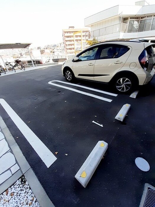 駐車場 アミエーラ