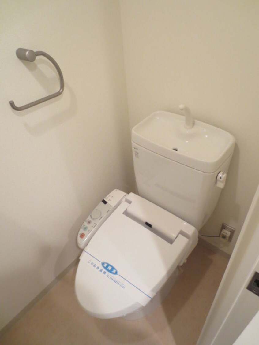 トイレ KDXレジデンス本町橋