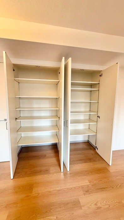 収納 KDXレジデンス本町橋