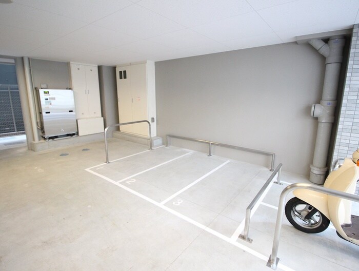 バイク置き場 ｴｽﾘｰﾄﾞ大阪上本町ｸﾞﾘｰｽﾞ(1502)