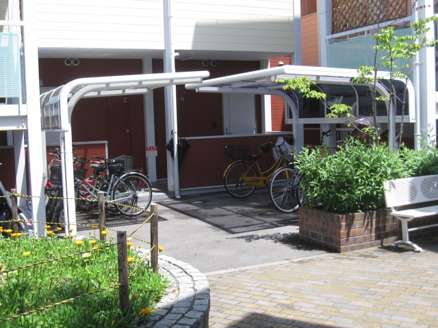 駐輪場 ニシシンヴィレッヂＣ