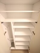 靴箱 ｴｽﾘｰﾄﾞ大阪上本町ｸﾞﾘｰｽﾞ(1504)