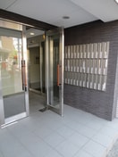 エントランス部分 レヴィア七条