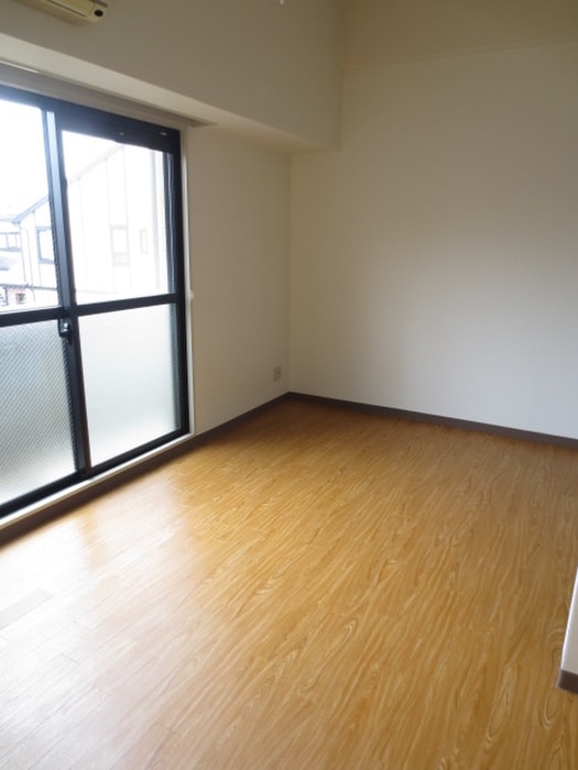 居室 ＤＡＩＳＩＮビル