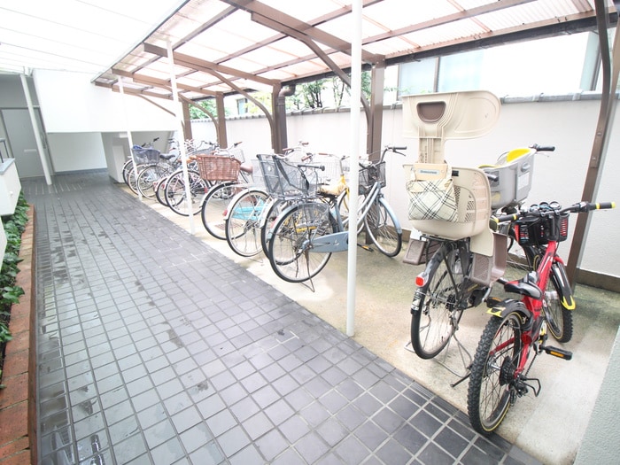 駐輪場 シェモア鞍馬口(301)