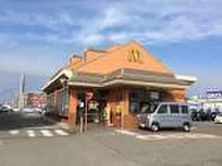 マクドナルド(ファストフード)まで553m サンパレス