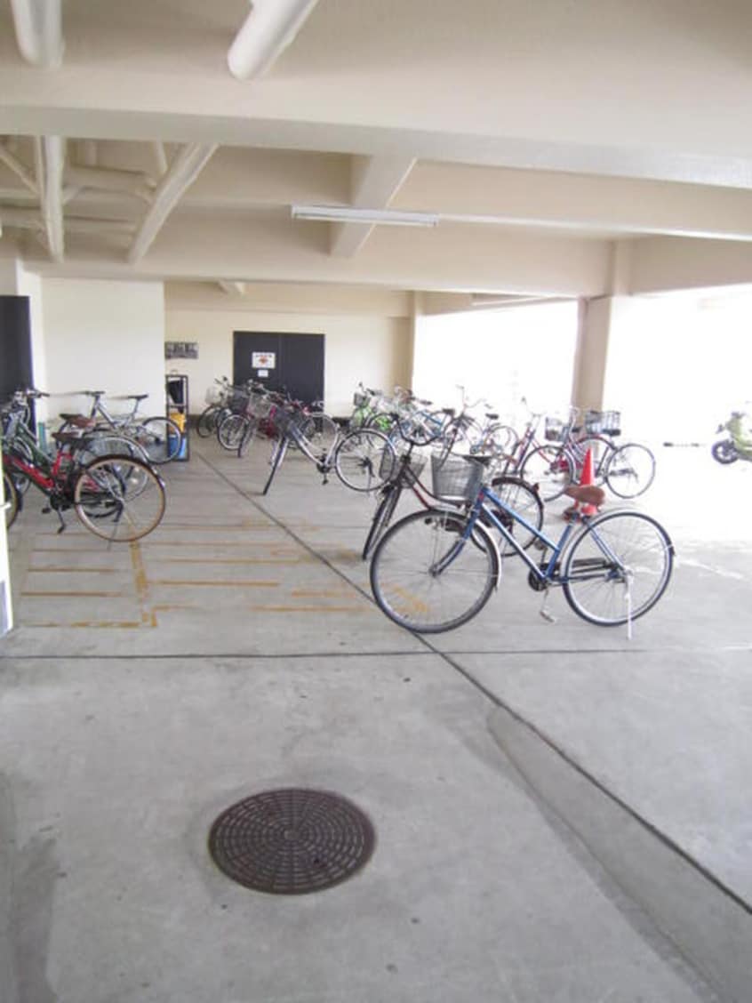 駐輪場 豊崎ハイツ