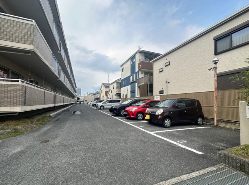 駐車場 グレ－スコ－ト香里園