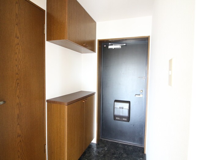 玄関 シェルプール参番館