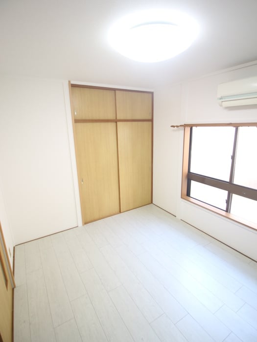 居室 マンション松山